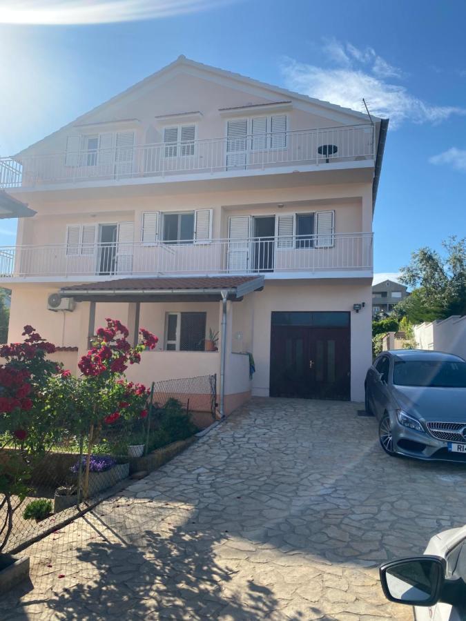 Ferienwohnung Apart Mani Di Lauro Preko Exterior foto