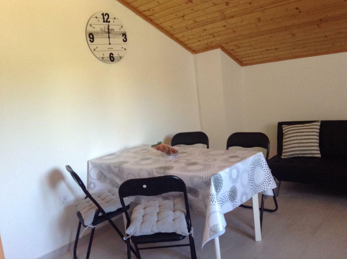 Ferienwohnung Apart Mani Di Lauro Preko Exterior foto